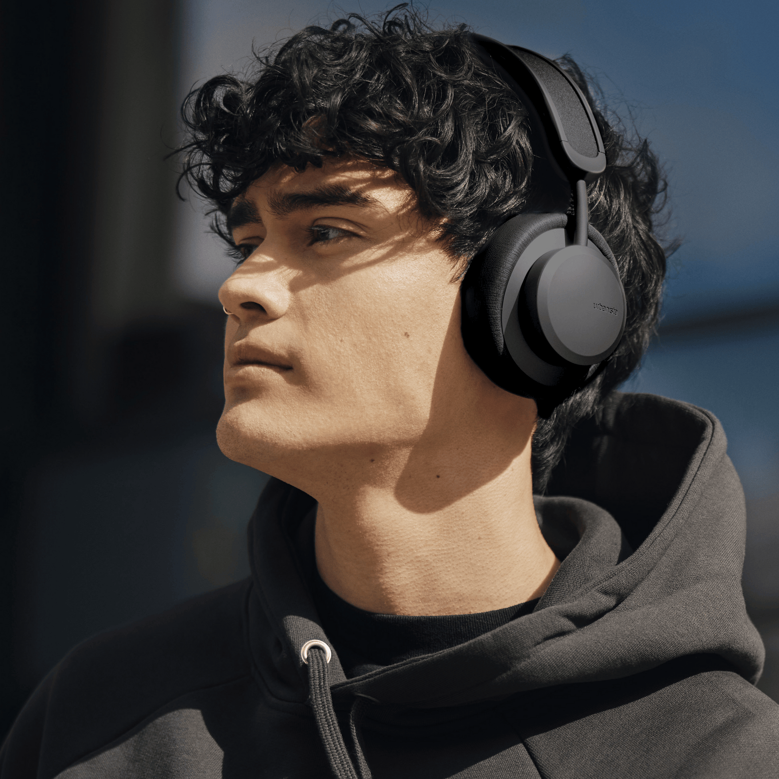L-URBANISTA LOS ANGELES AUDIFONO DIADEMA BLUETOOTH SOLAR NEGRO