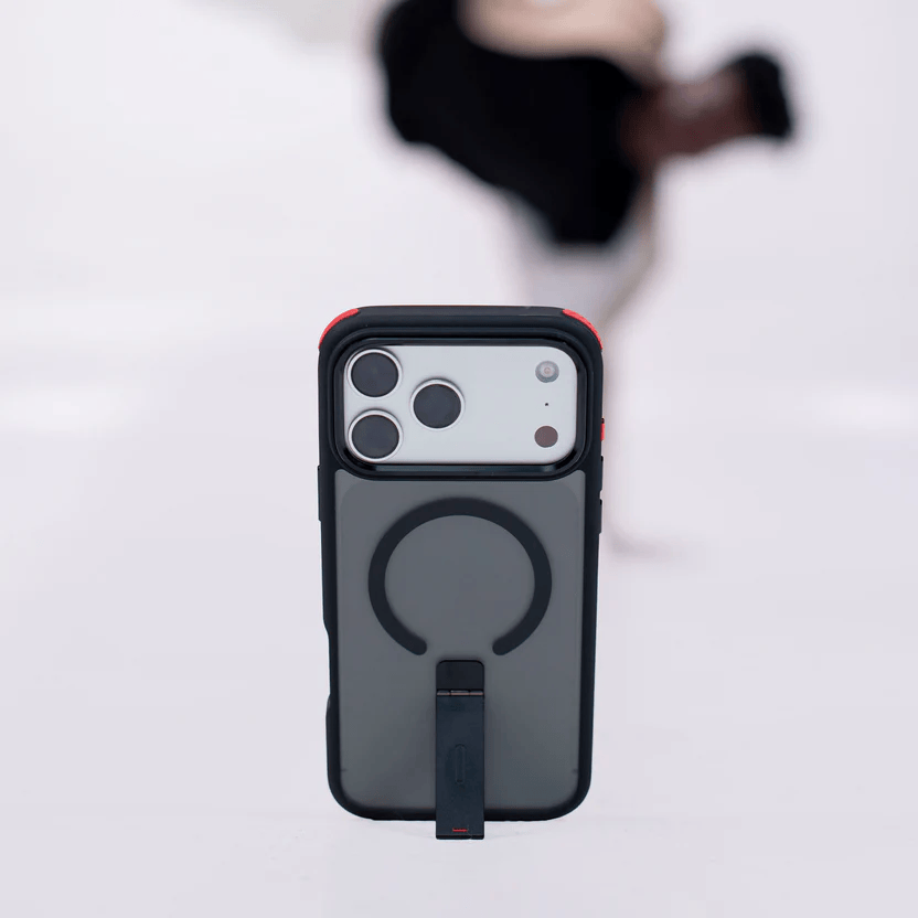 FORMULA K1 para iPhone 17 Pro Max SMOKE