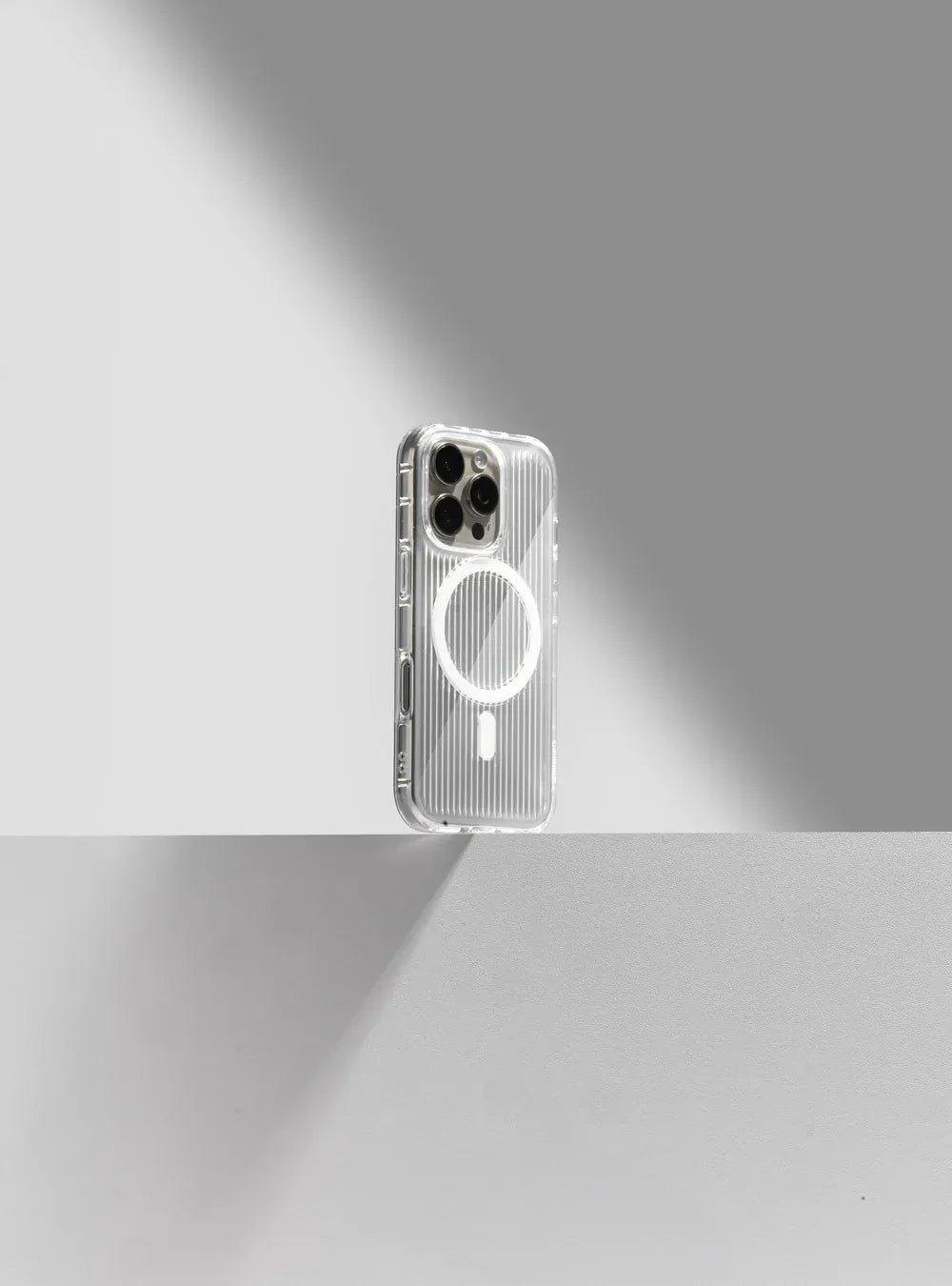 NIMBUS9 ALTO2 IPHONE 15 PRO CLEAR