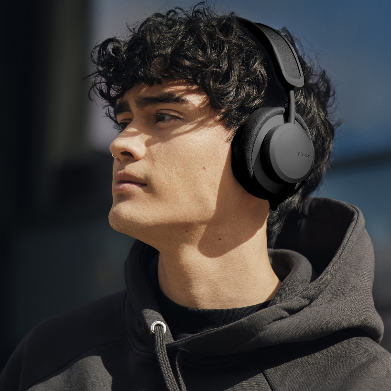 L-URBANISTA LOS ANGELES AUDIFONO DIADEMA BLUETOOTH SOLAR NEGRO