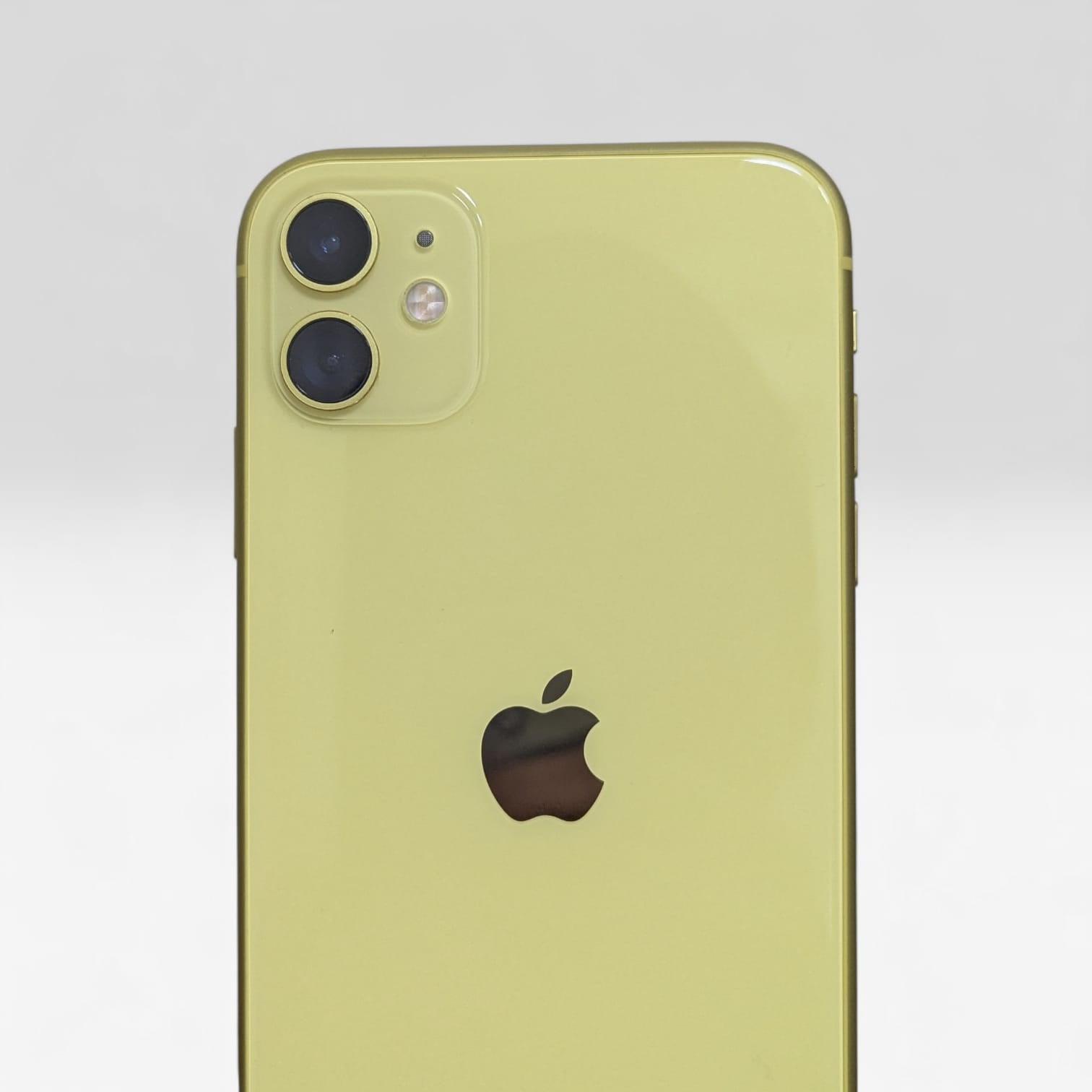 iPhone 11 128GB Amarillo - BAT 100% - TMAY5