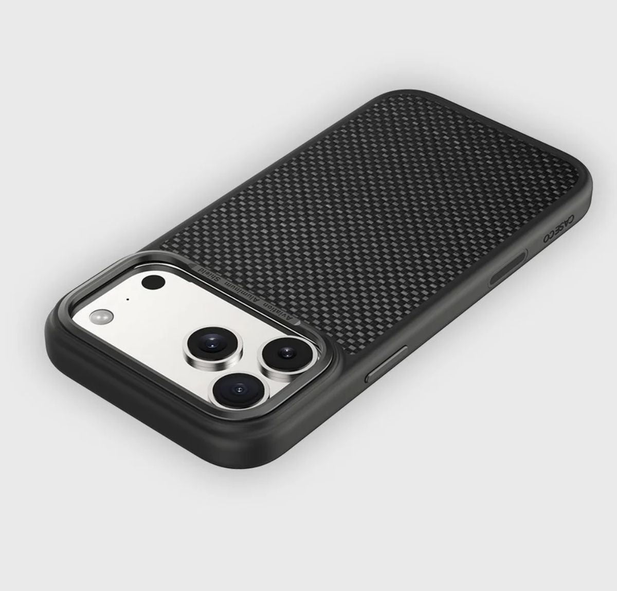 case protector logiix aramid para iphone 17 pro max fabricado en fibra de aramida resistente a caídas de hasta 3 metros de altura y certificación nivel militar color negro