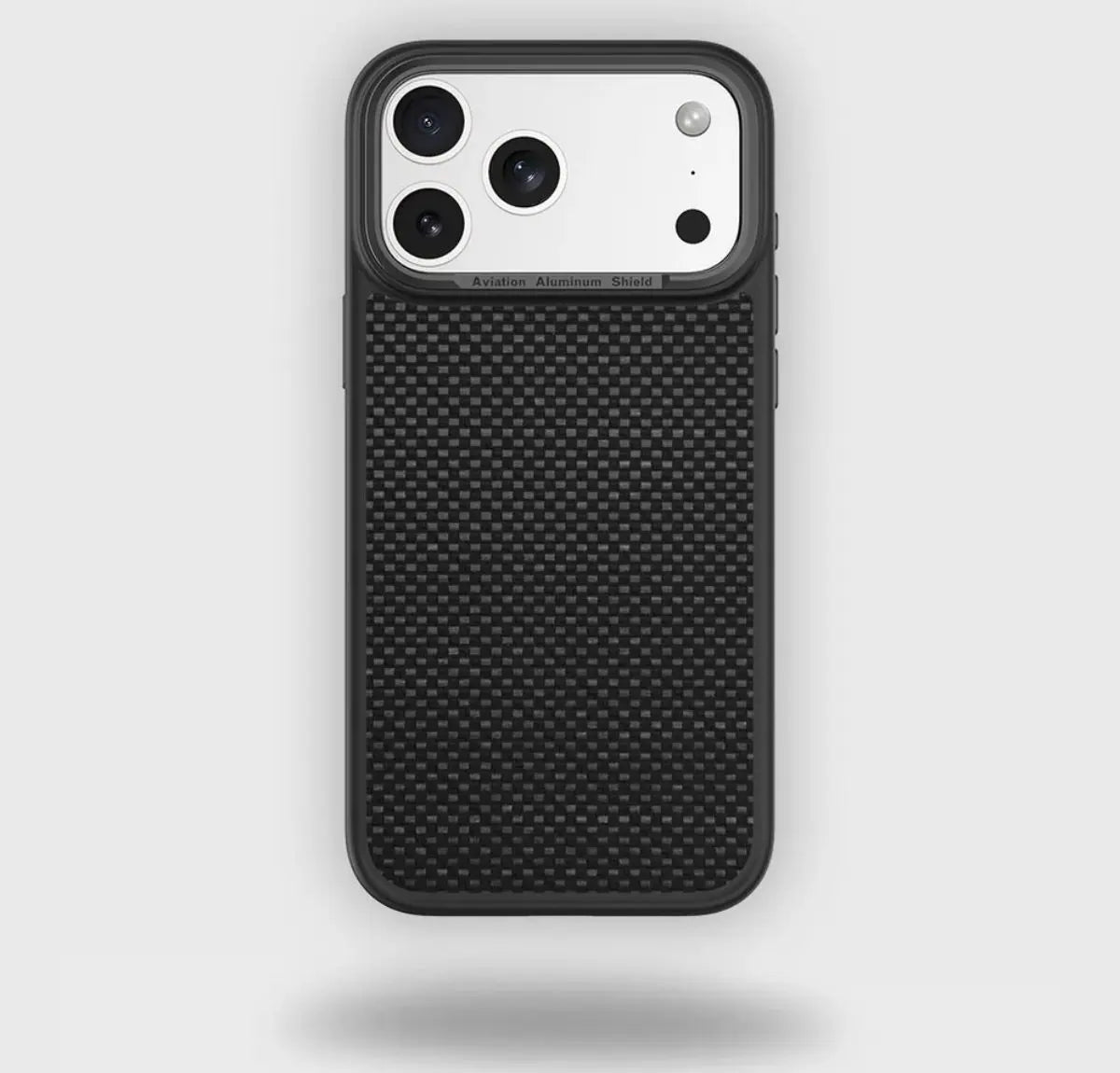 case protector logiix aramid para iphone 17 pro max fabricado en fibra de aramida resistente a caídas de hasta 3 metros de altura y certificación nivel militar color negro